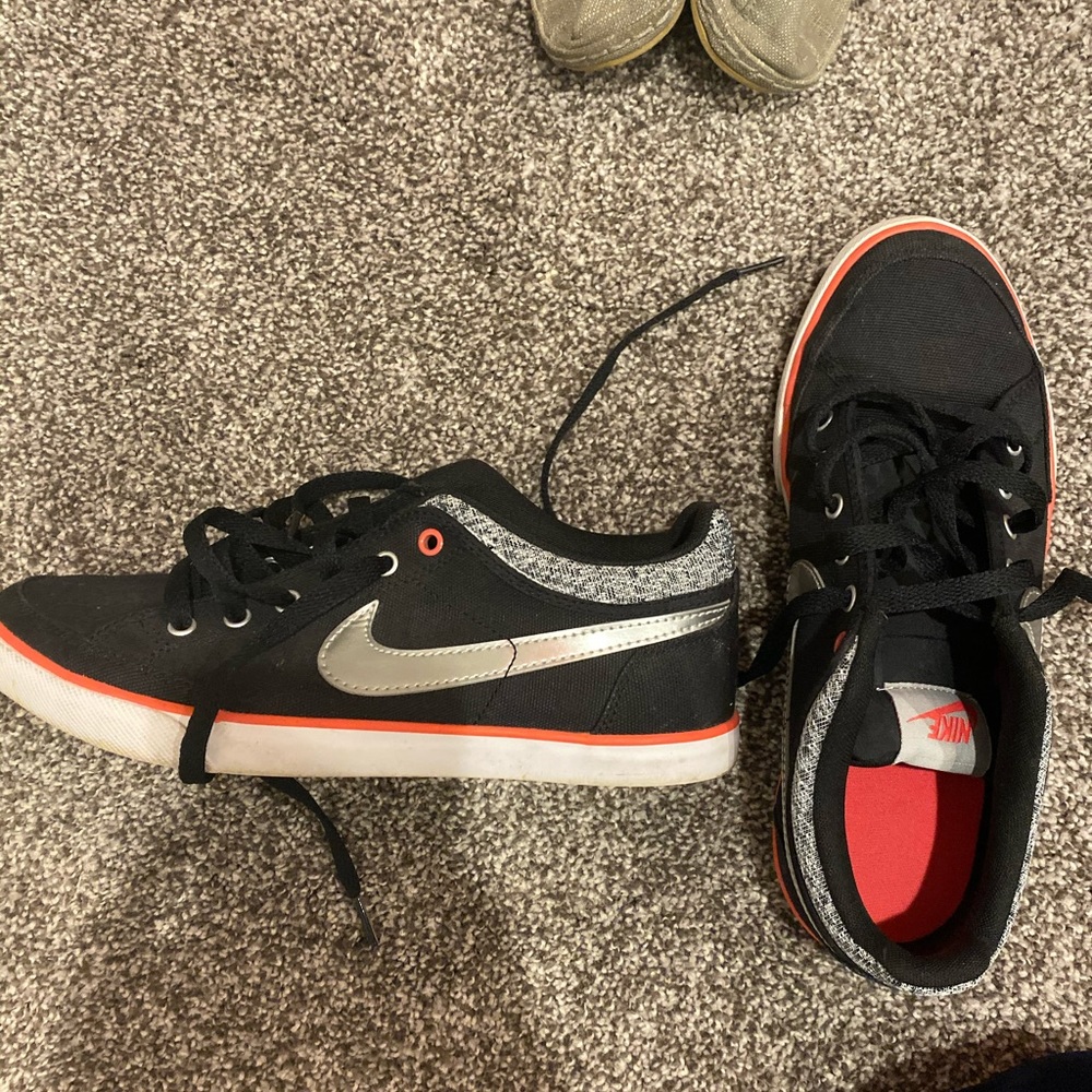 Nike shoes